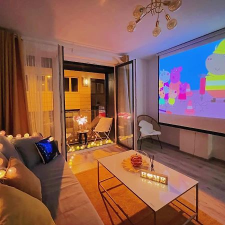 A101 - Liberty Bridge Projection Home With Free Parking Budapest Exterior photo